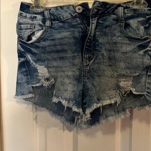 Refuge Size 4 shorty shorts. Partially destroyed. Maybe a 1” inseam. Zipper 5”